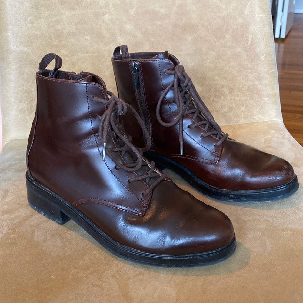 Everlane Side Zip Boot